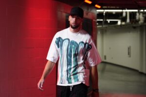 Chicago Bulls guard Zach LaVine (8) walks into the United Center