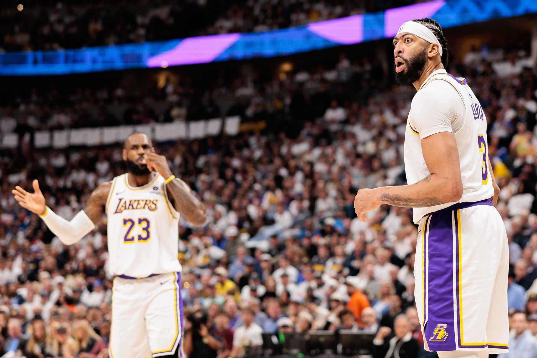 Brian Windhorst predicted the Lakers would make the play-in tournament.