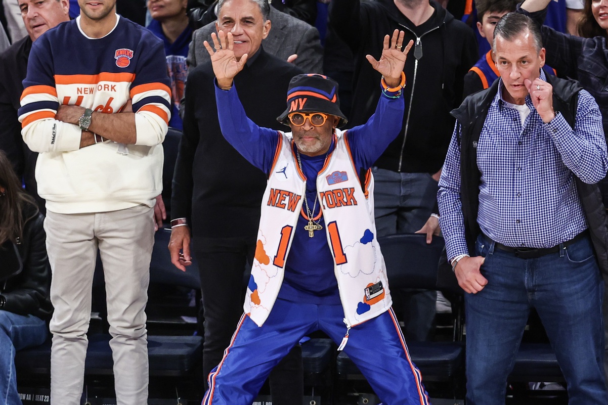 Spike Lee has high praise for this year's Knicks team.