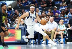 Oct 10, 2024; Dallas, Texas, USA; Dallas Mavericks guard Klay Thompson (31) dribbles during the first half against the Utah Jazz at American Airlines Center. Mandatory Credit: Kevin Jairaj-Imagn Images