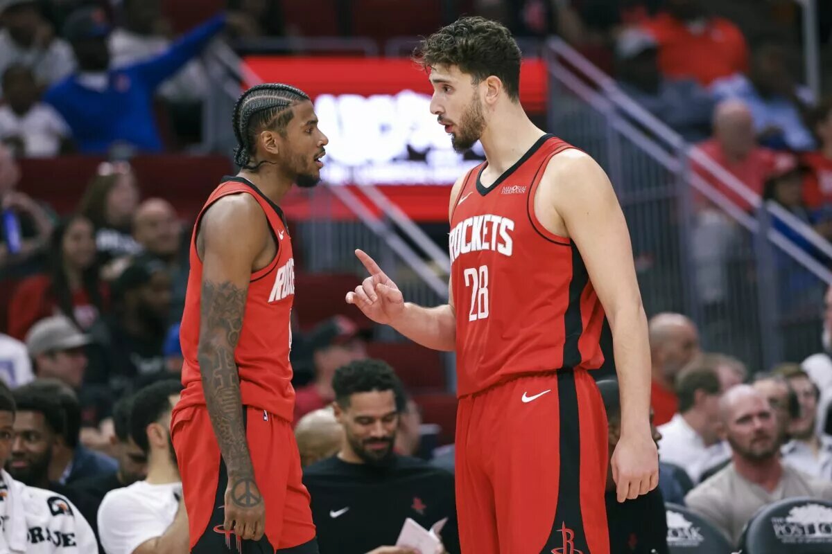 Houston Rockets guard Jalen Green (4) and Houston Rockets center Alperen Sengun