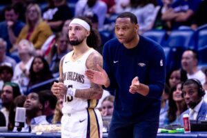 New Orleans Pelicans head coach Willie Green reacts to a play