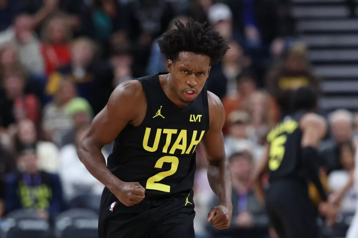 Utah Jazz guard Collin Sexton (2) reacts to a play