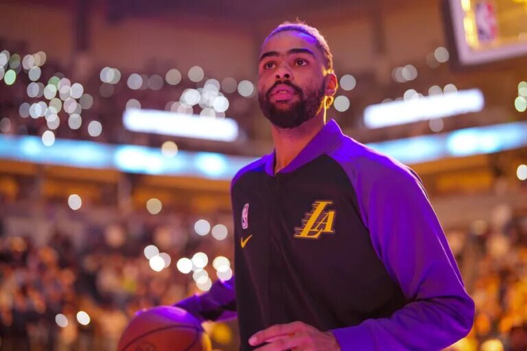 Los Angeles Lakers guard D'Angelo Russell (1)