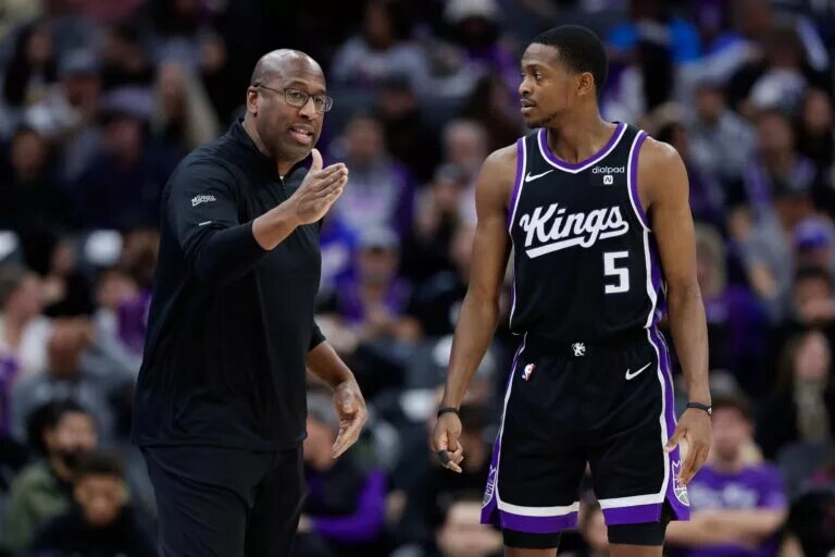 The Kings fired Mike Brown.