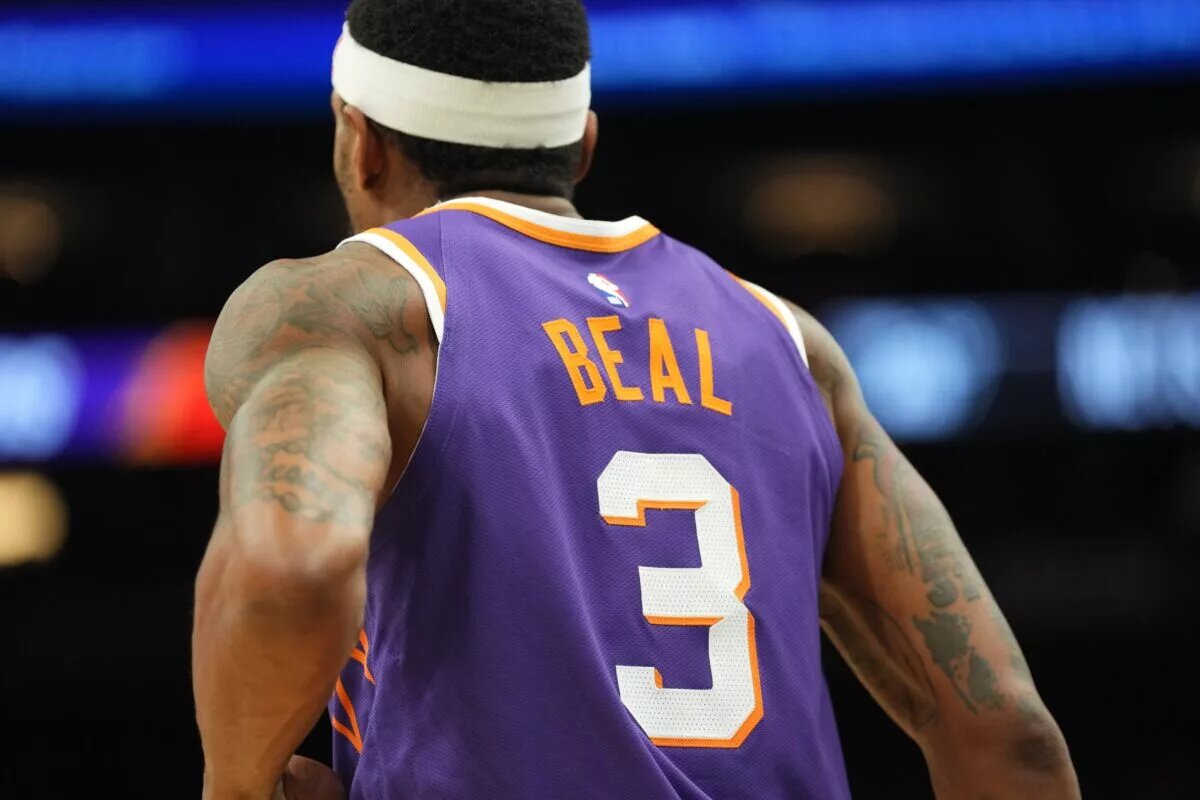 Bradley Beal suffered another injury.