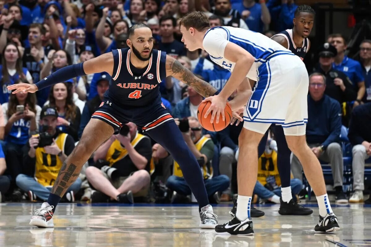 Cooper Flagg and Johni Broome hope to lead their team to an NCAA basketball championship