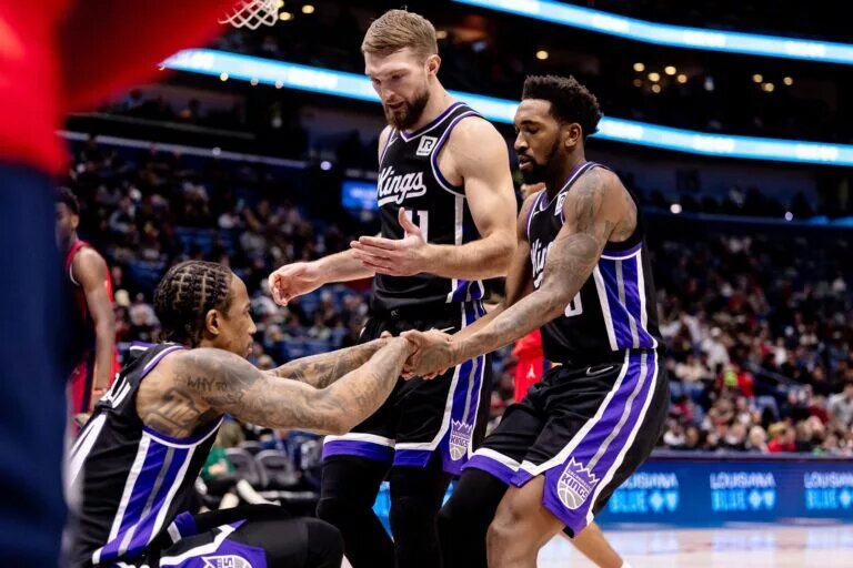 Sacramento Kings forward DeMar DeRozan and forward Domantas Sabonis