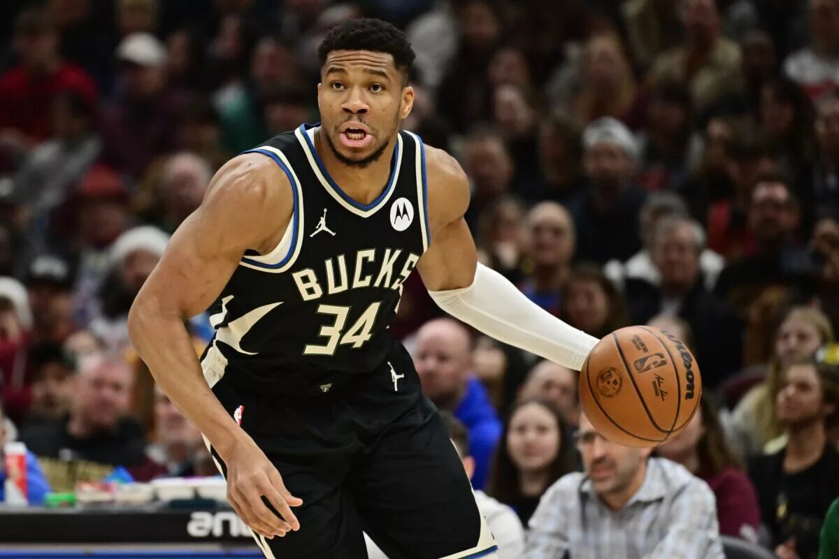 Dec 20, 2024; Cleveland, Ohio, USA; Milwaukee Bucks forward Giannis Antetokounmpo (34) drives to the basket against the Cleveland Cavaliers during the first quarter at Rocket Mortgage FieldHouse.