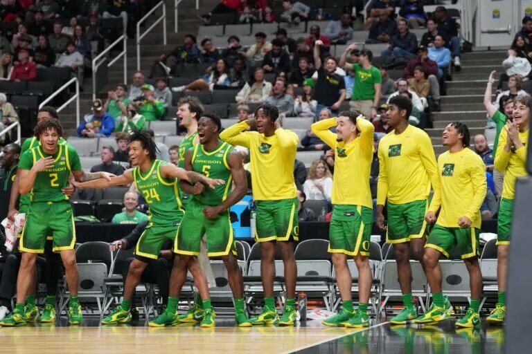 Oregon sits atop our Big Ten Power Rankings.