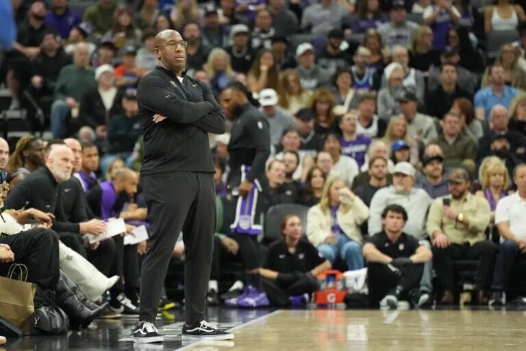 Mike Brown on the Sacramento Kings before his sacking