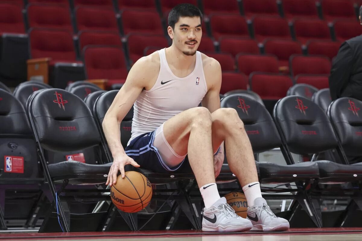 Memphis Grizzlies center Zach Edey