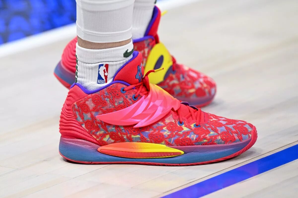 Dec 9, 2022; Dallas, Texas, USA; A view of the sneaker shoes of Milwaukee Bucks guard Pat Connaughton (24) as he warms up before the game between the Dallas Mavericks and the Milwaukee Bucks at the American Airlines Center. Mandatory Credit: Jerome Miron-USA TODAY Sports