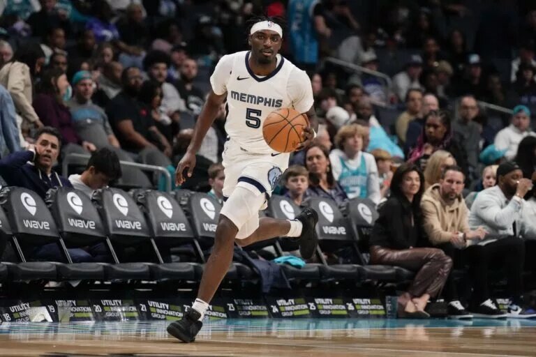 Vince Williams is a possible trade target for the Celtics.