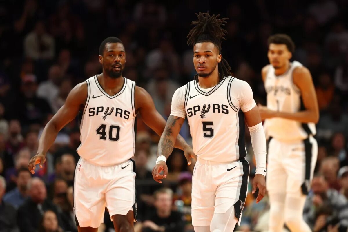 Dec 3, 2024; Phoenix, Arizona, USA; San Antonio Spurs forward Harrison Barnes (40) and guard Stephon Castle (5) against the Phoenix Suns during an NBA Cup game at Footprint Center.