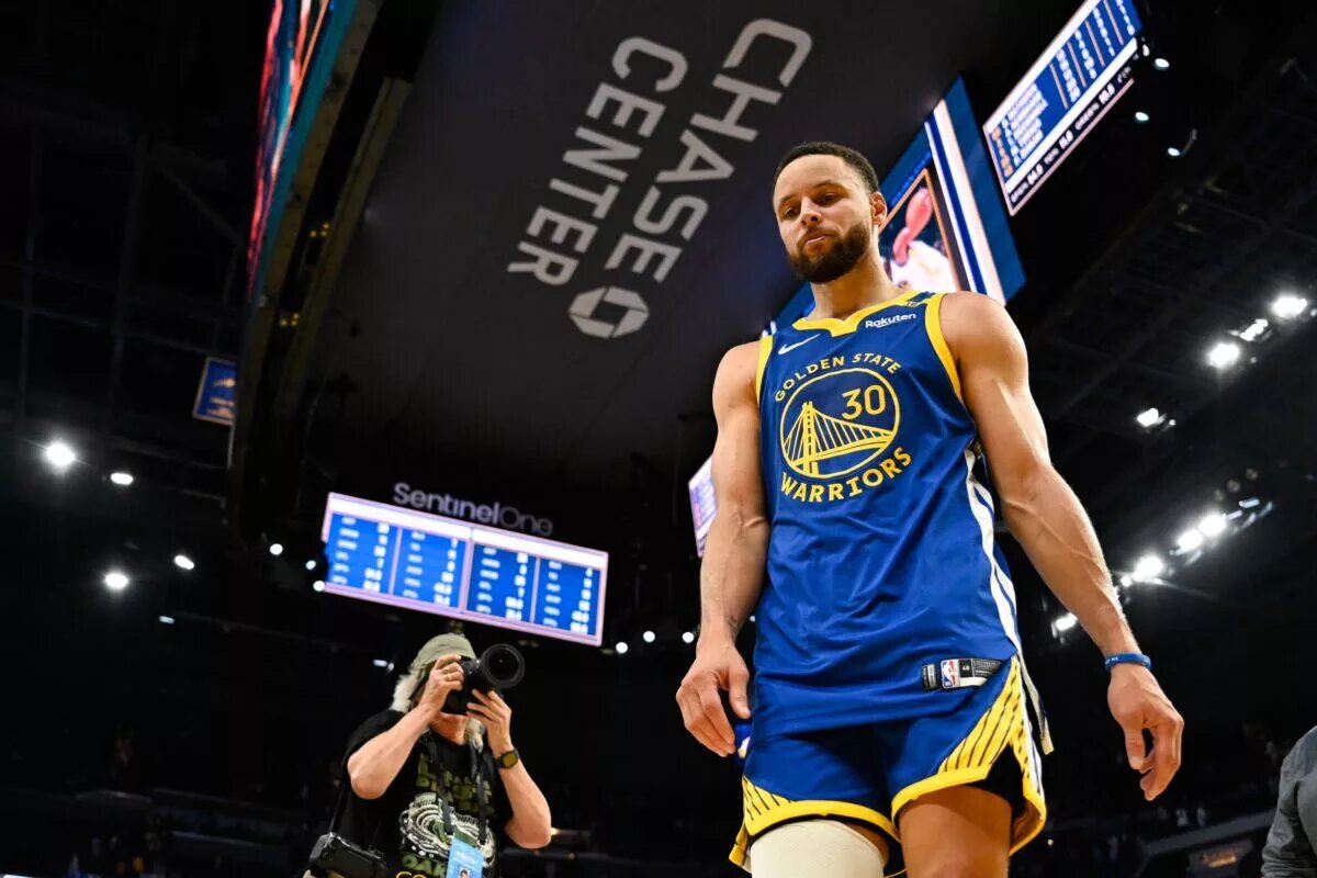 Dec 23, 2024; San Francisco, California, USA; Golden State Warriors guard Stephen Curry (30) walks off the court after their loss to the Indiana Pacers at Chase center.
