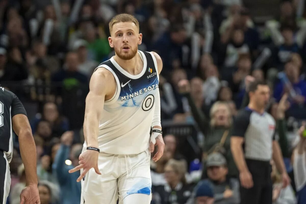 The Timberwolves are 4-1 with Donte DiVincenzo in the starting lineup.