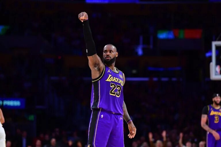 Los Angeles Lakers forward LeBron James