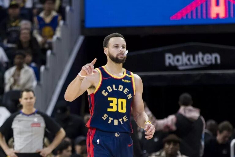 Stephen Curry is currently in his 16th season.