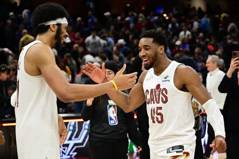 Cleveland Cavaliers guard Donovan Mitchell and center Jarrett Allen
