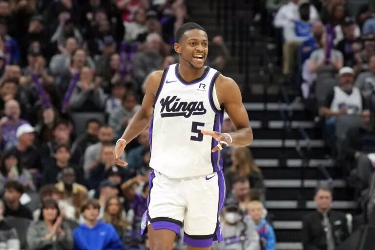 Sacramento Kings guard De'Aaron Fox