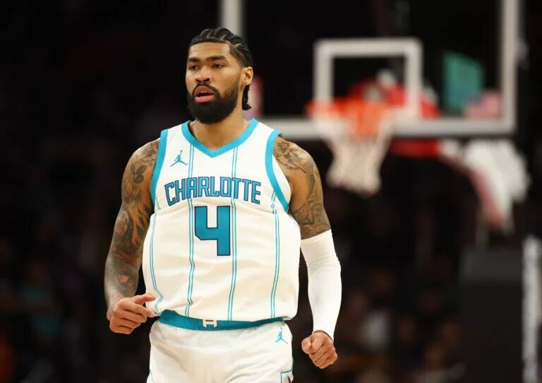 The Suns traded for Nick Richards.
