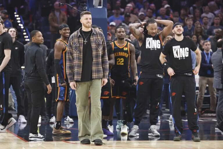 Oklahoma City Thunder center Isaiah Hartenstein, forward Jaylin Williams and guard Alex Caruso