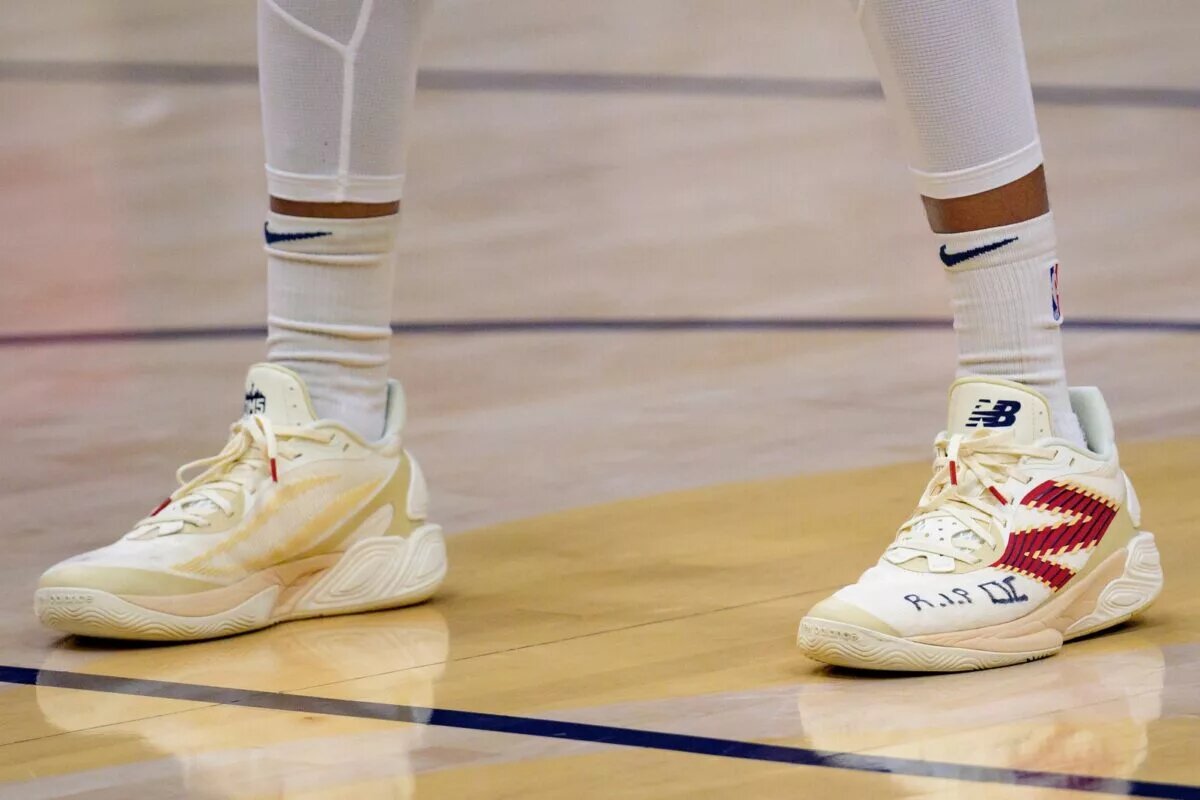 New Orleans Pelicans point guard Dejounte Murray's sneakers