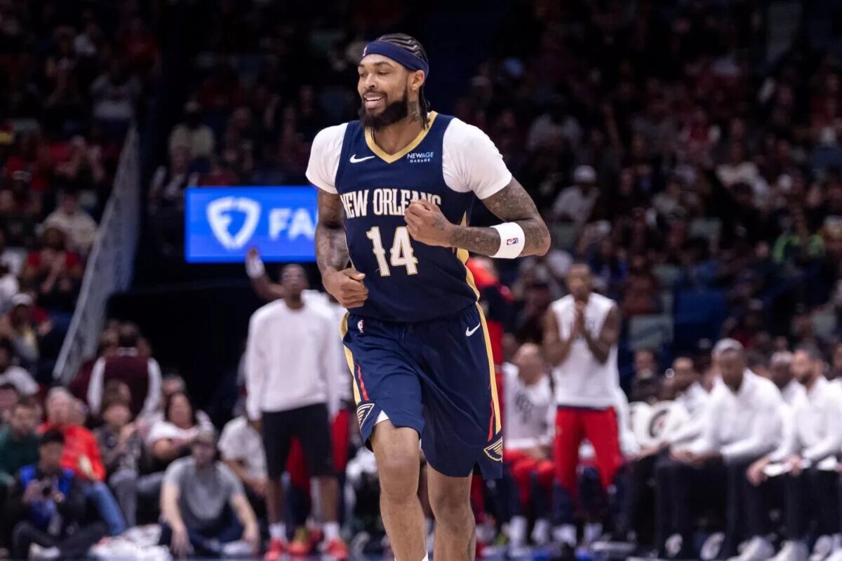 New Orleans Pelicans trade candidate Brandon Ingram scores against Atlanta Hawks