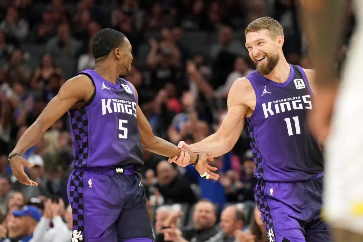 Sacramento Kings forward Domantas Sabonis and guard De'Aaron Fox
