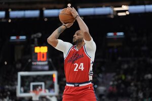 LA Clippers guard Norman Powell (24) shoots in the first half against the San Antonio Spurs at Frost Bank Center.