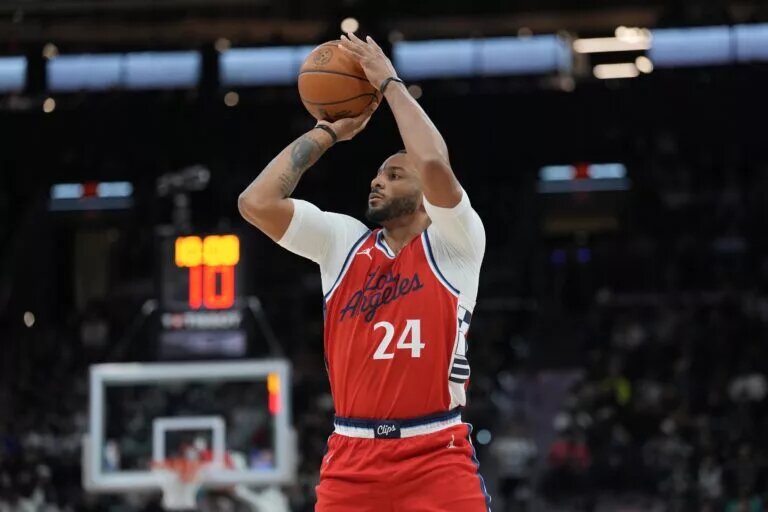 LA Clippers guard Norman Powell (24) shoots in the first half against the San Antonio Spurs at Frost Bank Center.