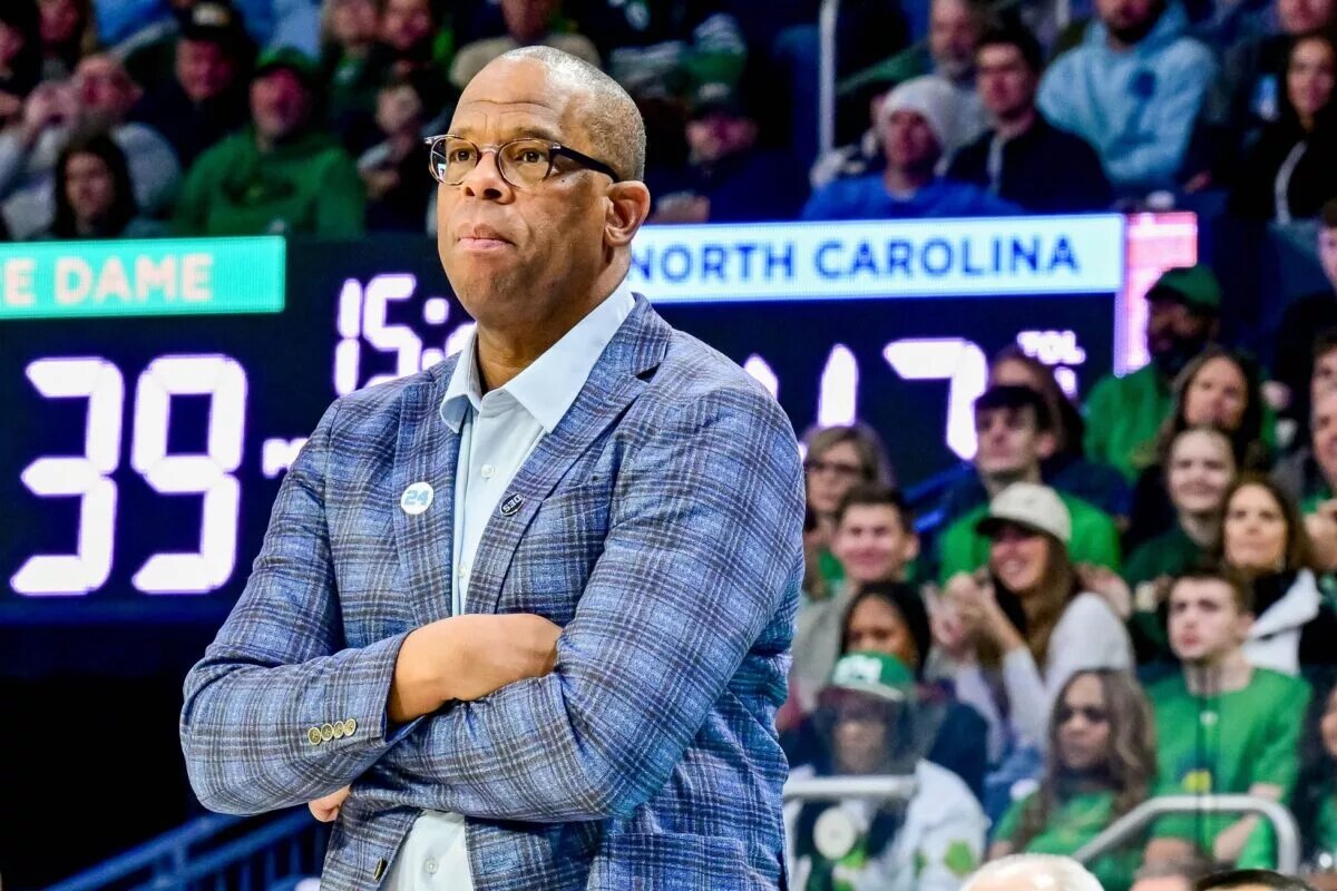 North Carolina Tar Heels head coach Hubert Davis watches in the second half against the Notre Dame Fighting Irish at the Purcell Pavilion.