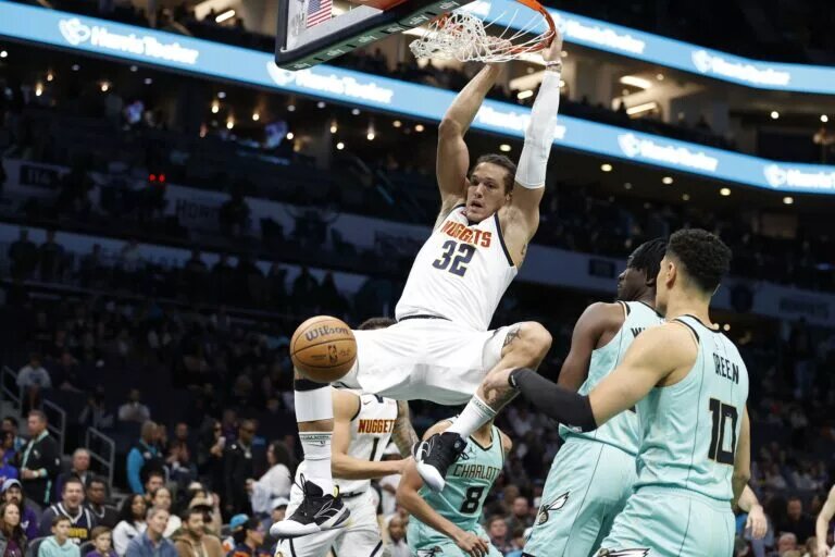 Aaron Gordon teased a return to the dunk contest.