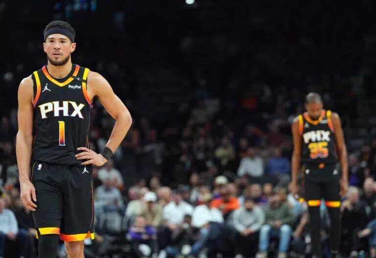 Phoenix Suns guard Devin Booker (1) and Phoenix Suns forward Kevin Durant