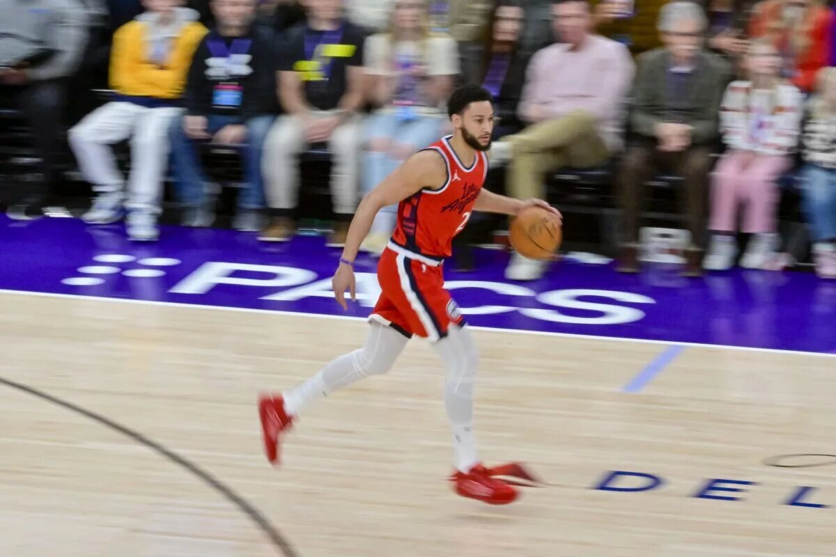 LA Clippers guard/forward Ben Simmons (25) dribbles against the Utah Jazz during the second half at the Delta Center.