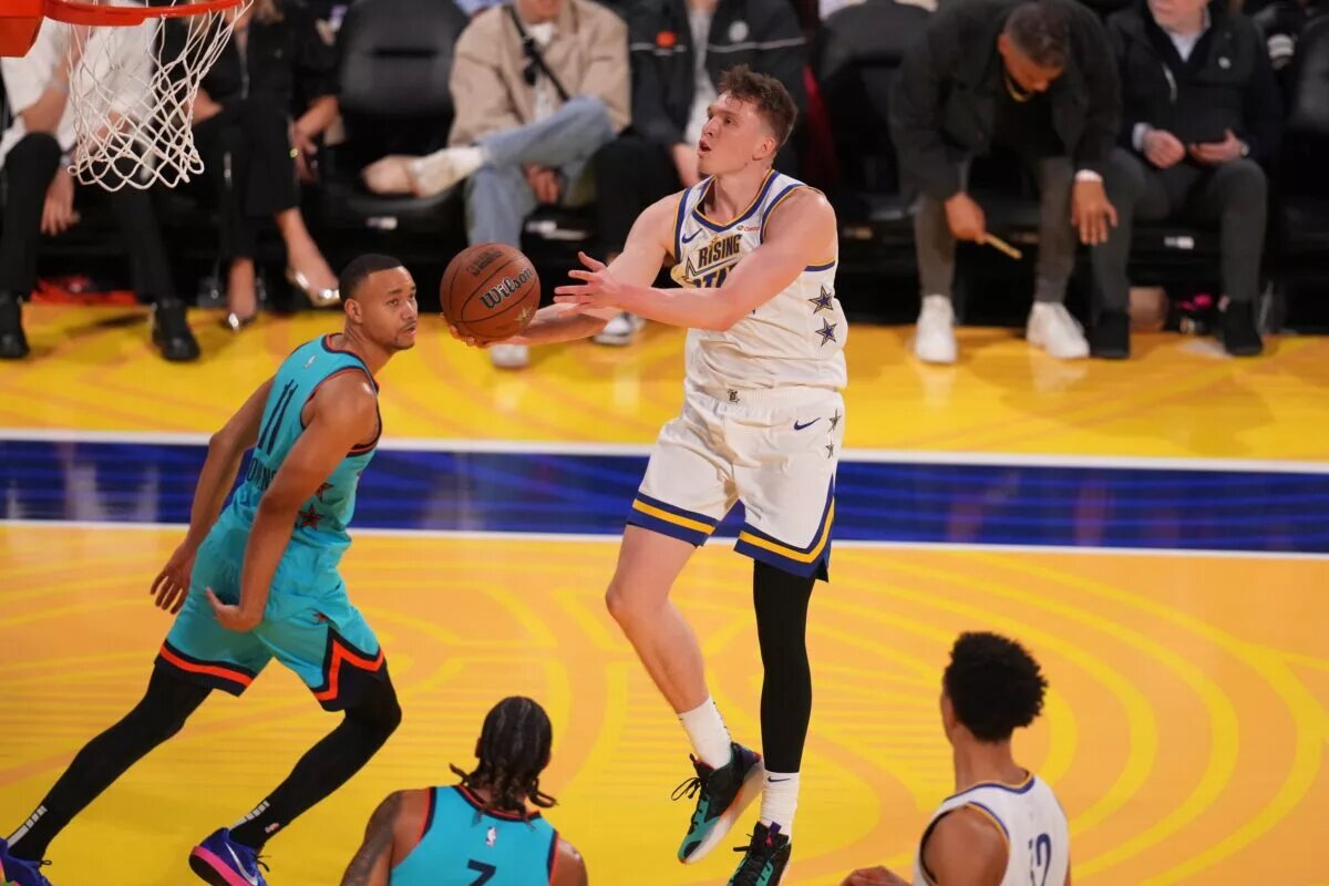 Los Angeles Lakers rookie Dalton Knecht at Rising Stars game