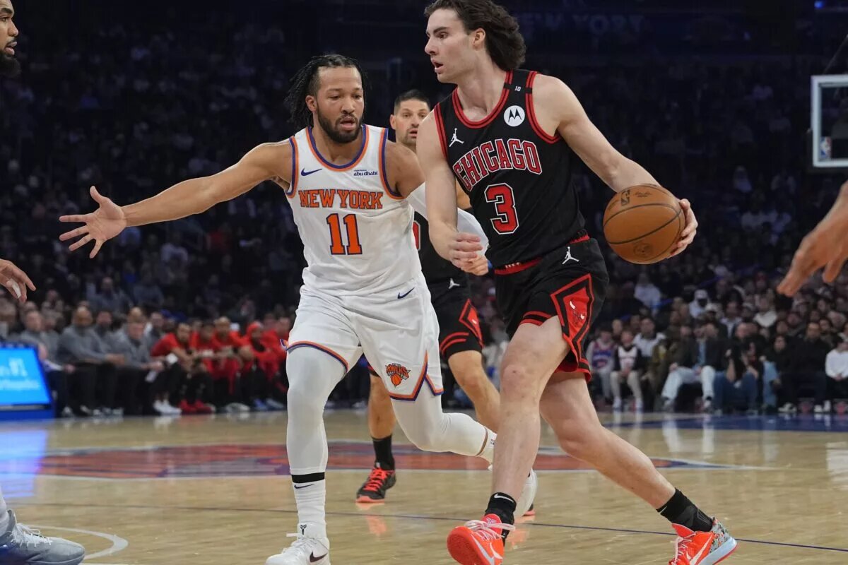 Feb 20, 2025; New York, New York, USA; Chicago Bulls shooting guard Josh Giddey (3) dribbles the ball against New York Knicks point guard Jalen Brunson (11) during the first quarter at Madison Square Garden. Mandatory Credit: Gregory Fisher-Imagn Images