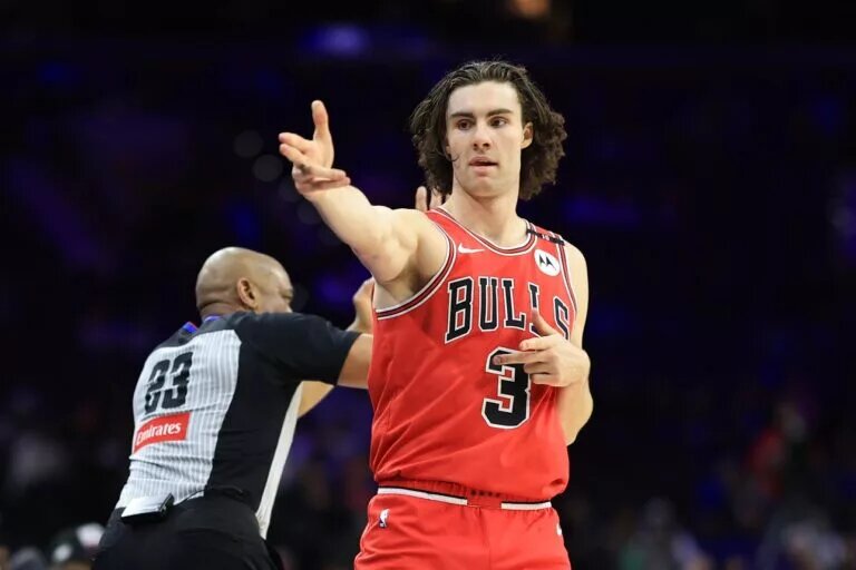 Chicago Bulls guard Josh Giddey