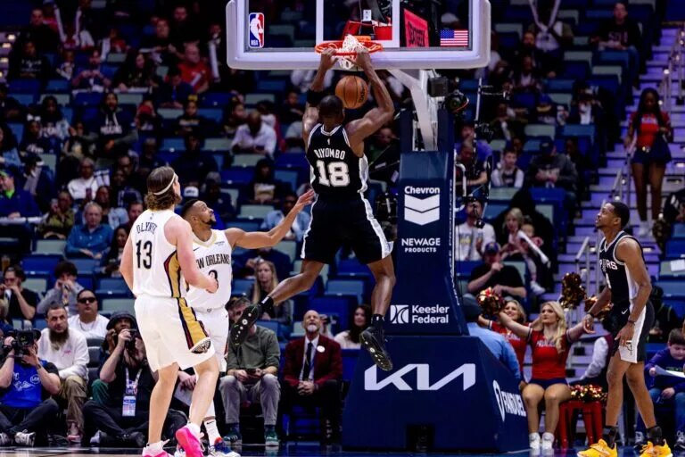 San Antonio Spurs center Bismack Biyombo