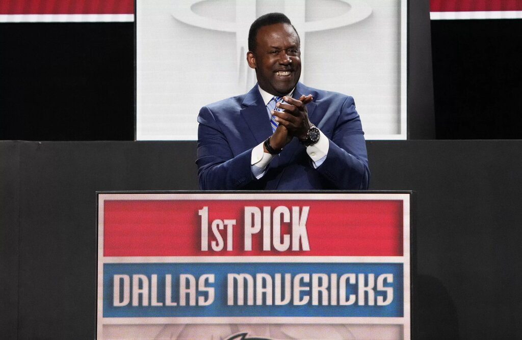 The Dallas Mavericks win the 2025 nba draft lottery 