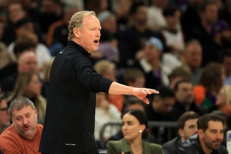 Phoenix Suns head coach Mike Budenholzer