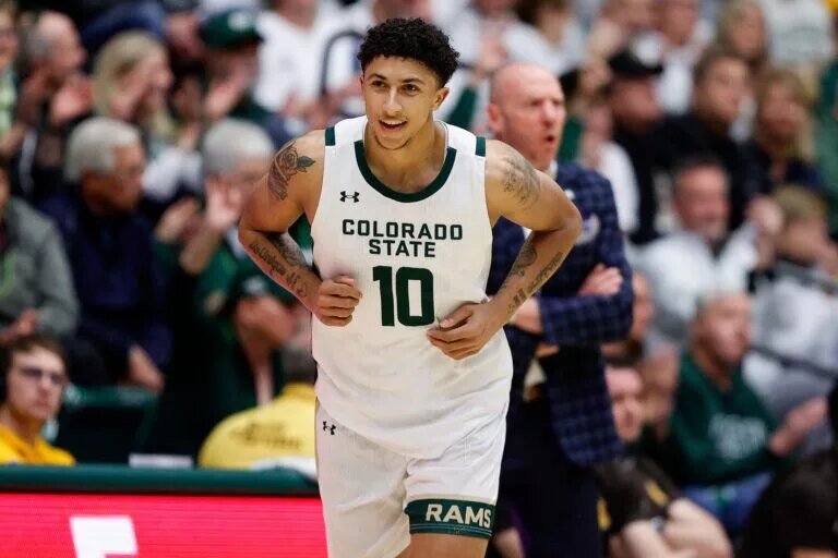 Colorado State Rams guard Nique Clifford (10)