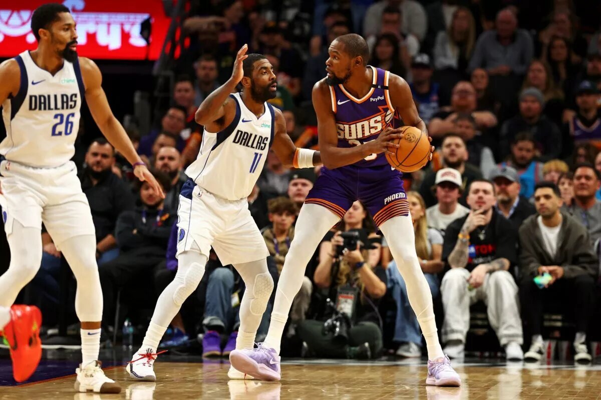 The Mavericks have been linked to Kevin Durant via trade.