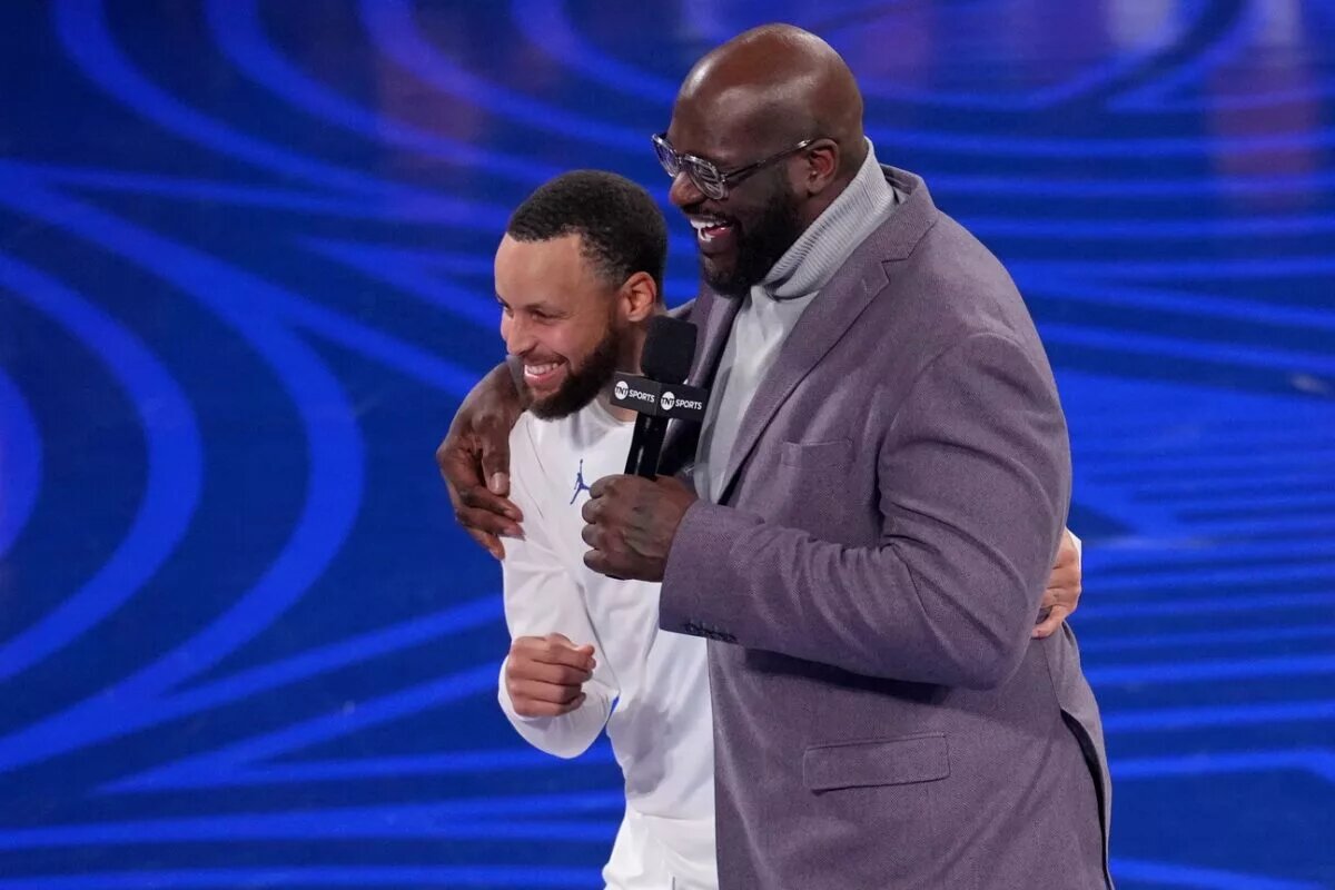 Shaqs OGs guard Stephen Curry