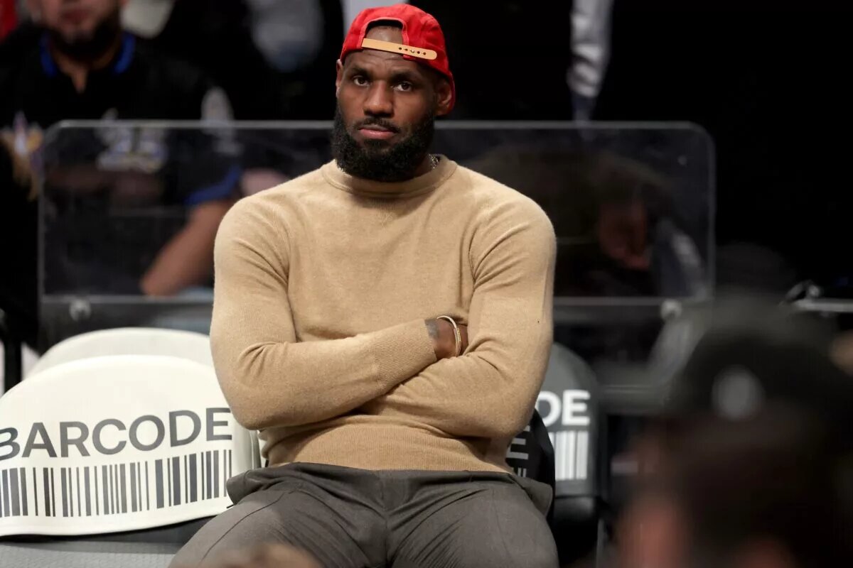 LeBron James' 2013 Heat jersey sold for over $1 million.