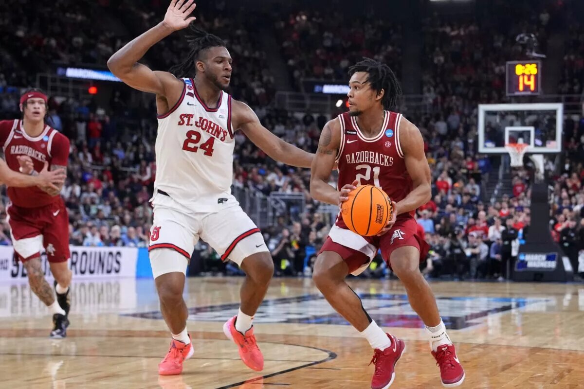 Arkansas upset St. John's.