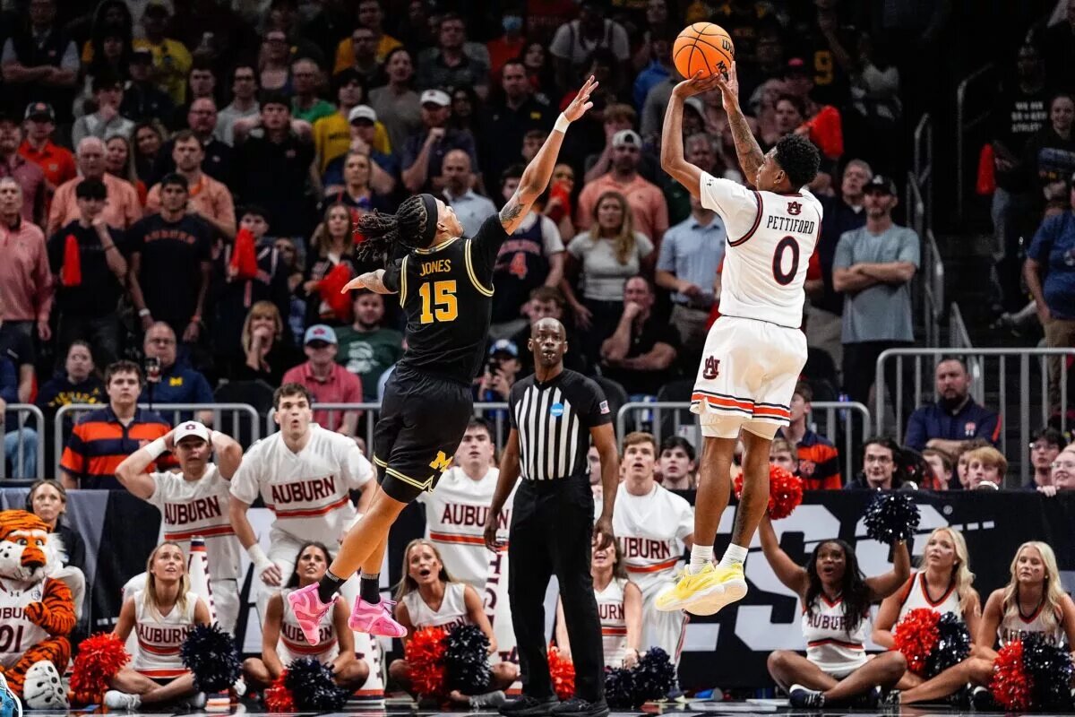 Tahaad pettiford is being Predicted to be drafted by the Knicks in a recent mock draft by NBADRAFT.NET