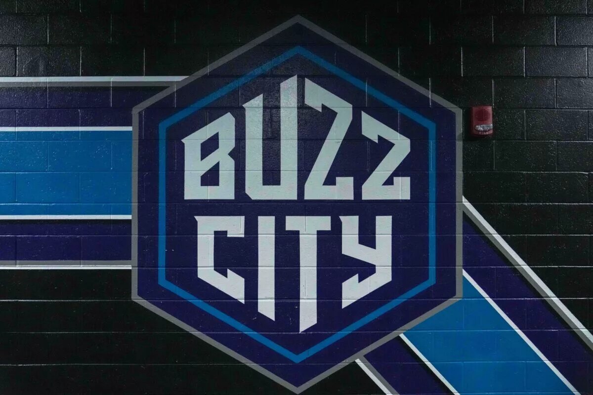 Charlotte Hornets “Buzz City” logo