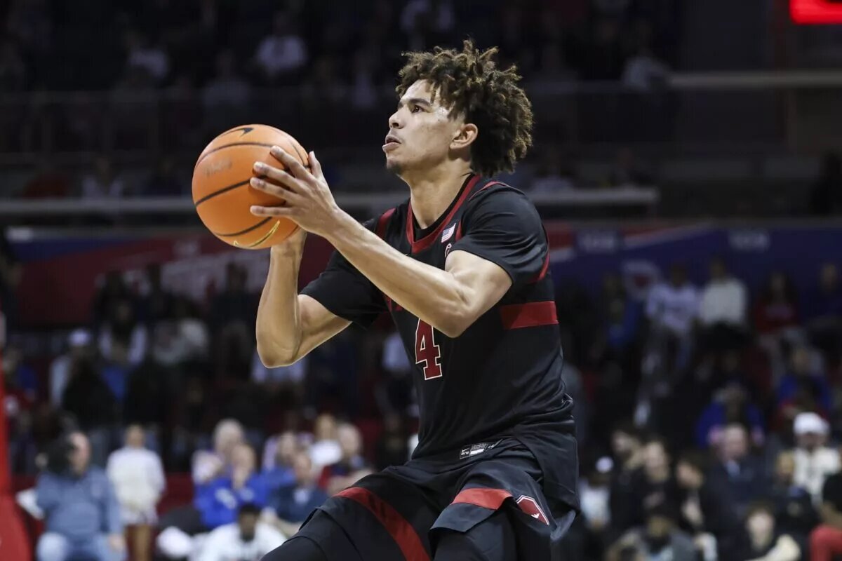 Oziyah Sellers committed to St. John's.
